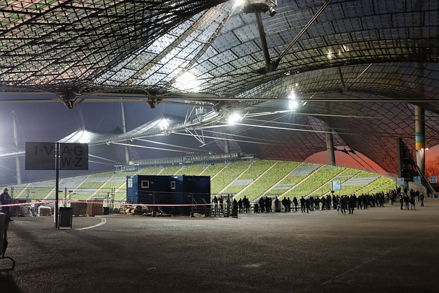 掘金主帅：无论谁防德罗赞我都有所顾虑，他像艺术家一样得分